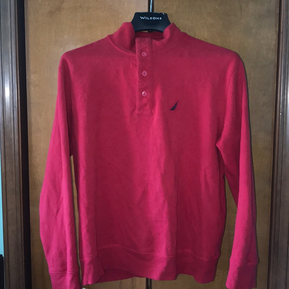 Men’s Nautica shirt